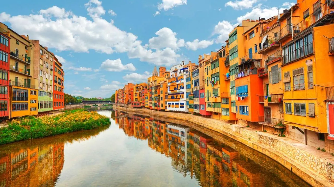 Girona La Lleona Apartment 0*,